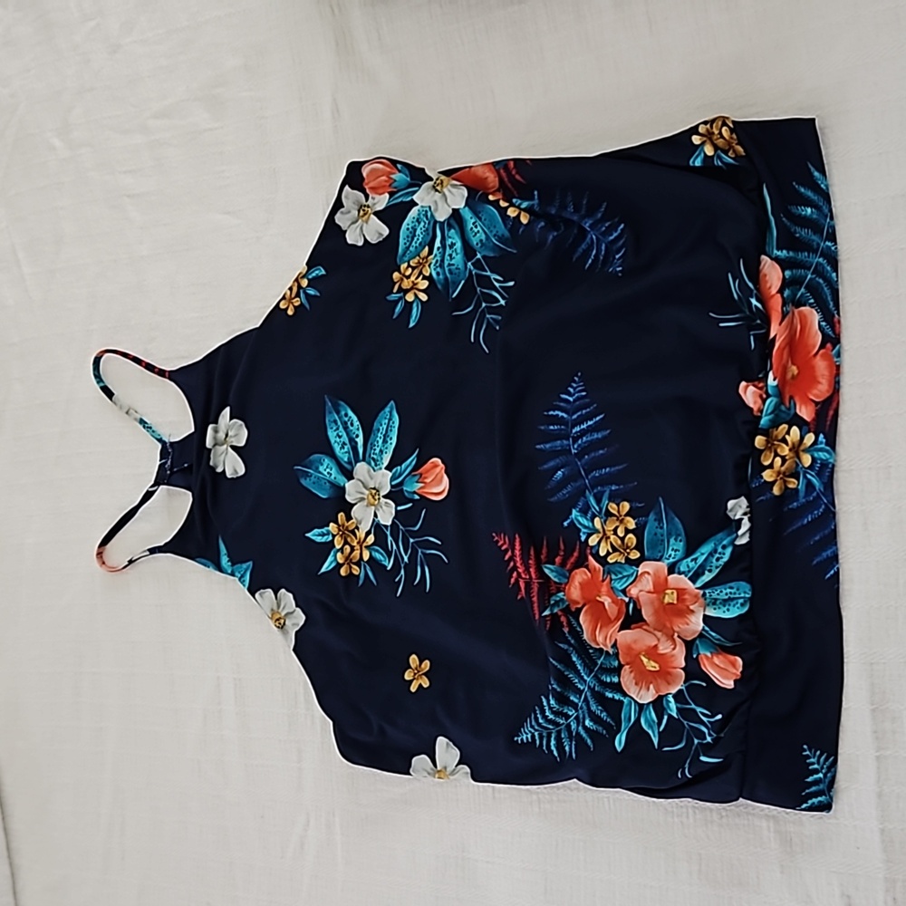 Sleeveless floral top